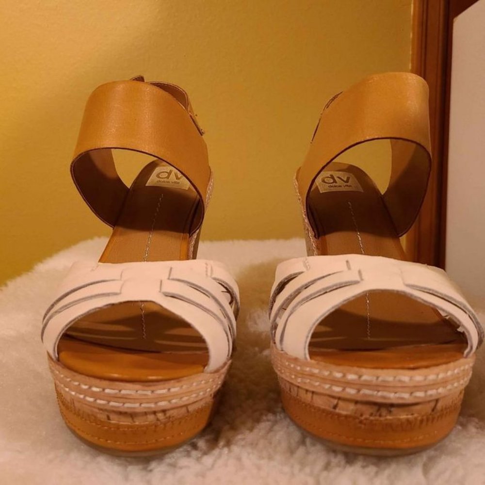 Dolce Vita Platform Wedge Sandals - size 10